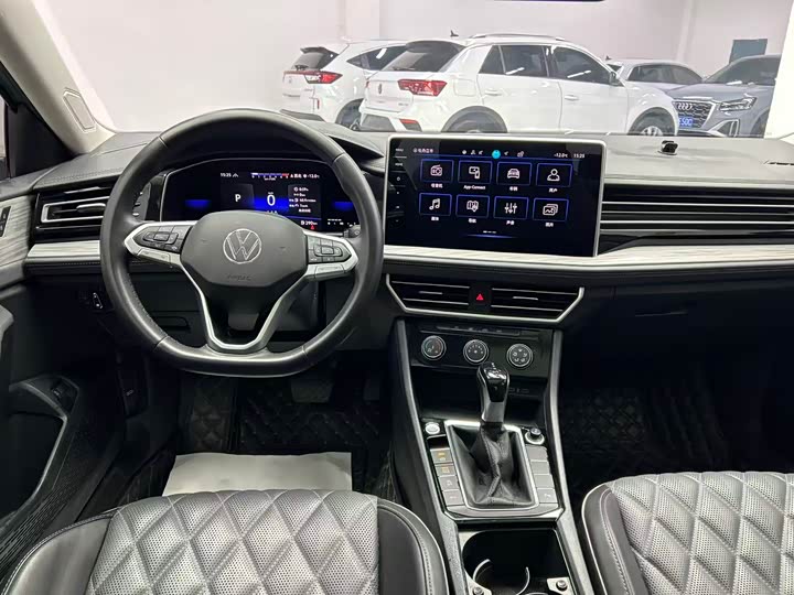 Фото 16 - Volkswagen Sagitar L