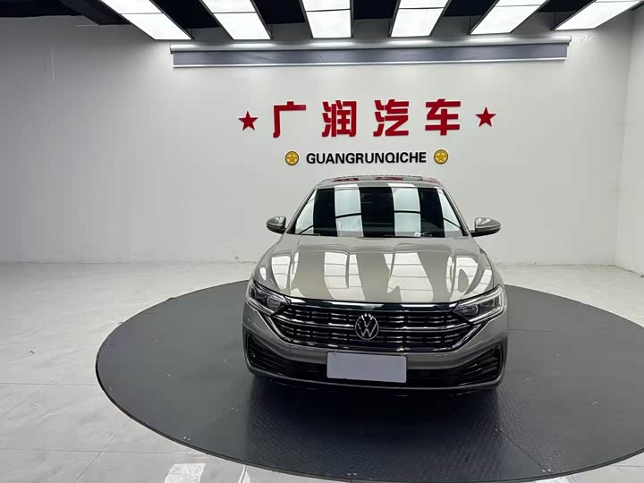 Фото 2 - Volkswagen Sagitar L