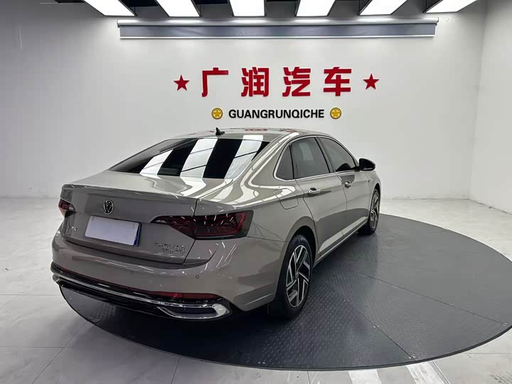 Фото 5 - Volkswagen Sagitar L