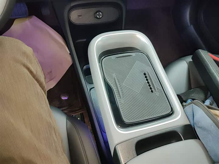 Фото 14 - Dongfeng Nammi 01