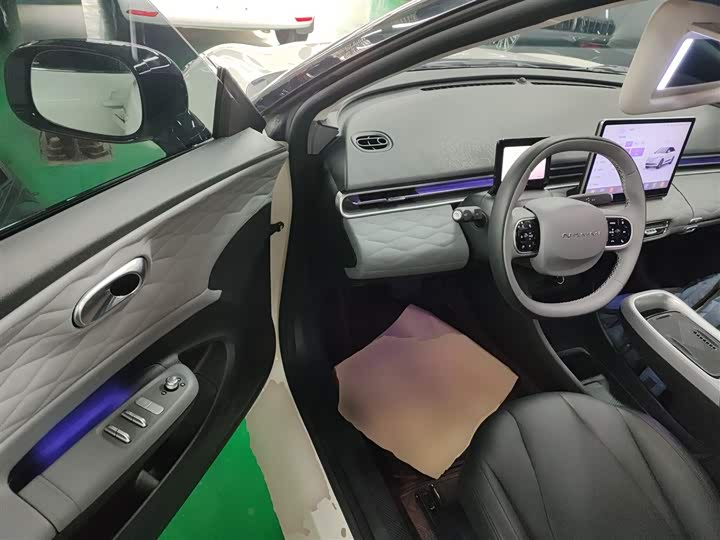 Фото 16 - Dongfeng Nammi 01