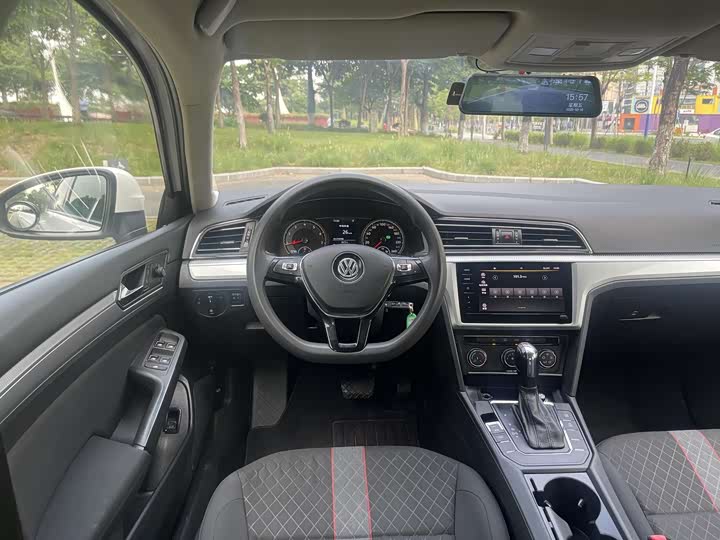 Фото 12 - Volkswagen Lamando L