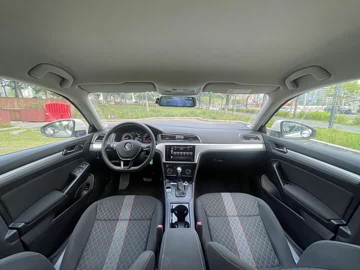 Фото 15 - Volkswagen Lamando L