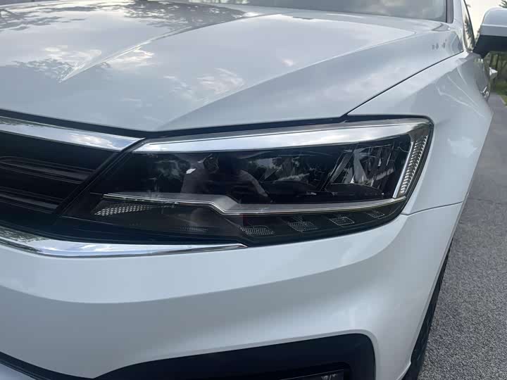 Фото 18 - Volkswagen Lamando L