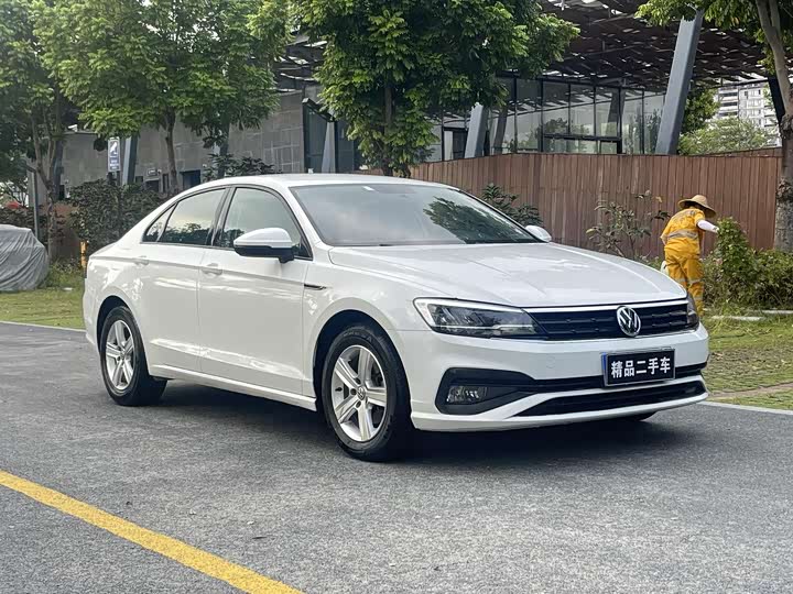 Фото 2 - Volkswagen Lamando L