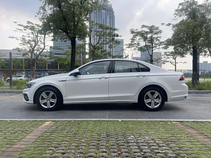 Фото 5 - Volkswagen Lamando L