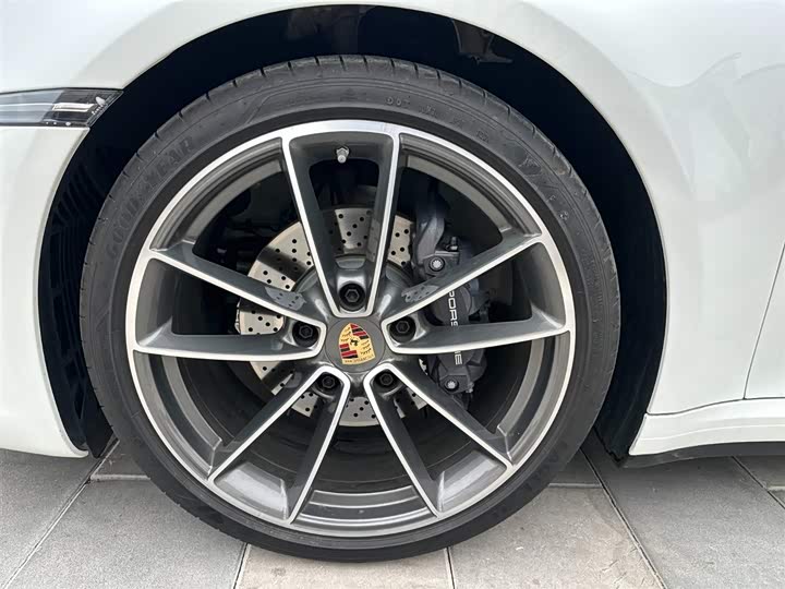 Фото 9 - Porsche 911