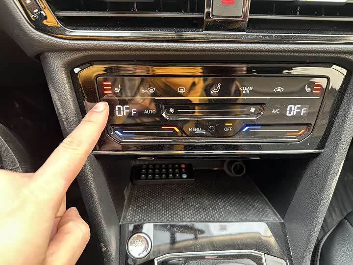 Фото 9 - Volkswagen Tharu