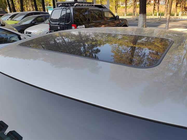 Фото 27 - Lexus ES