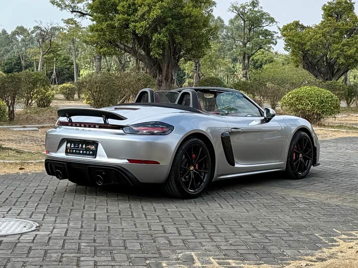 Фото 15 - Porsche 718