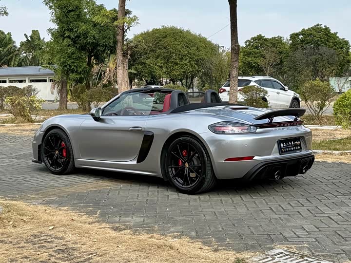 Фото 17 - Porsche 718