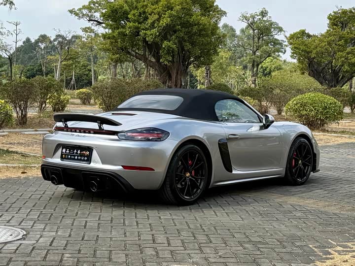 Фото 22 - Porsche 718