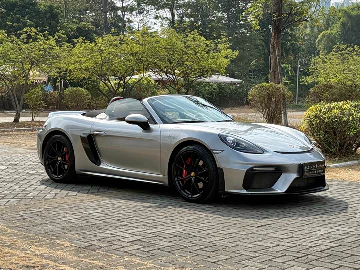 Фото 3 - Porsche 718