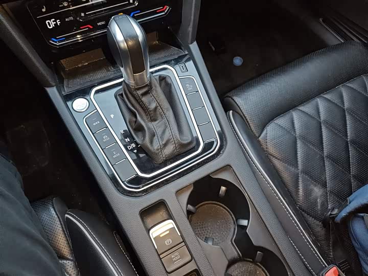 Фото 14 - Volkswagen Magotan GTE Hybrid