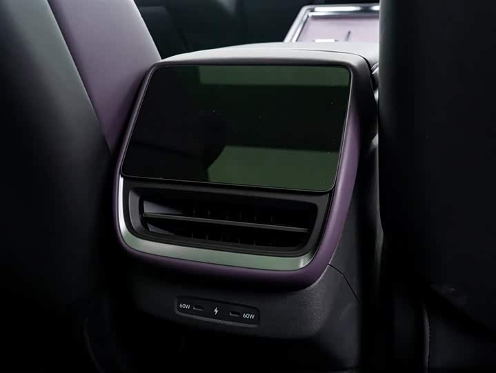 Фото 17 - XPeng P7