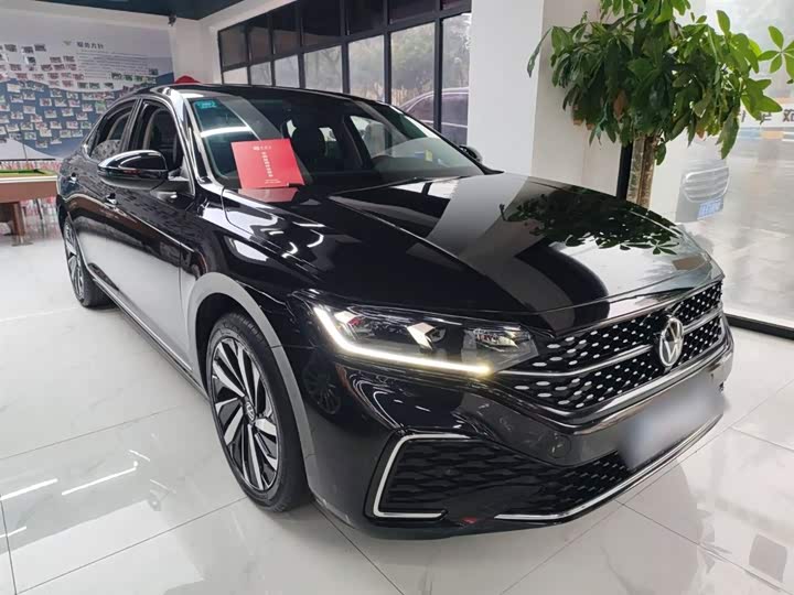 Фото 4 - Volkswagen Passat