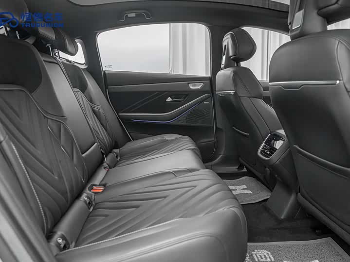 Фото 17 - Changan Deepal SL03