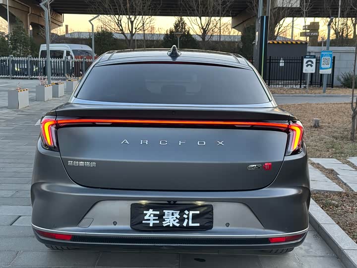 Фото 22 - BAIC Arcfox Alpha S