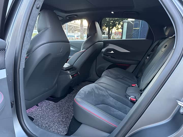 Фото 7 - BAIC Arcfox Alpha S