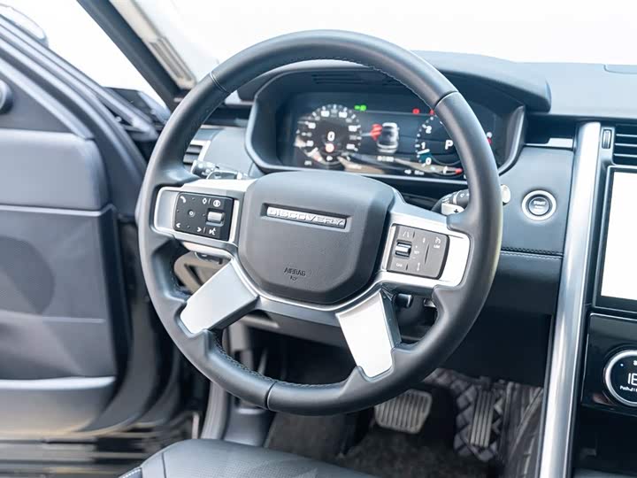 Фото 13 - Land Rover Discovery