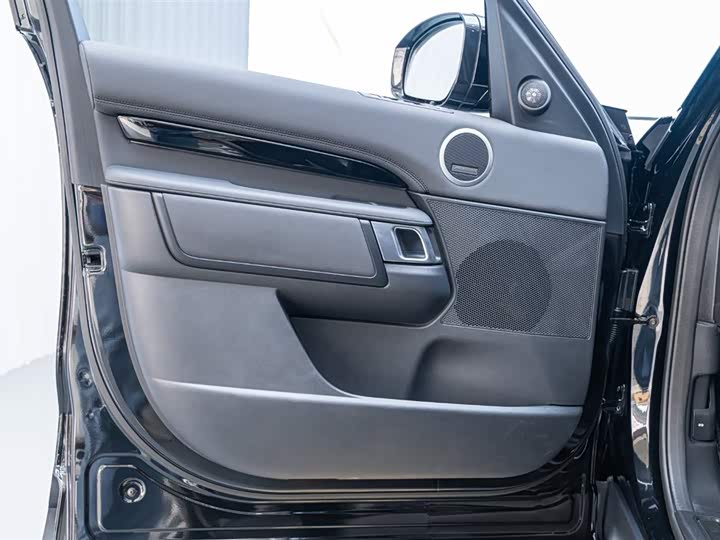 Фото 18 - Land Rover Discovery