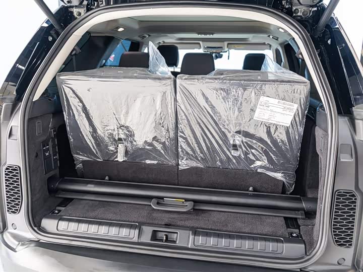 Фото 9 - Land Rover Discovery