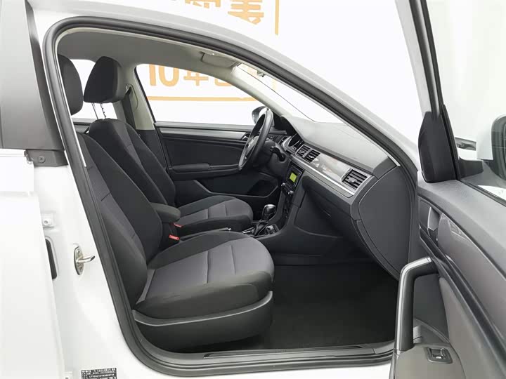 Фото 23 - Volkswagen Bora