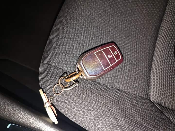 Фото 9 - Toyota Frontlander