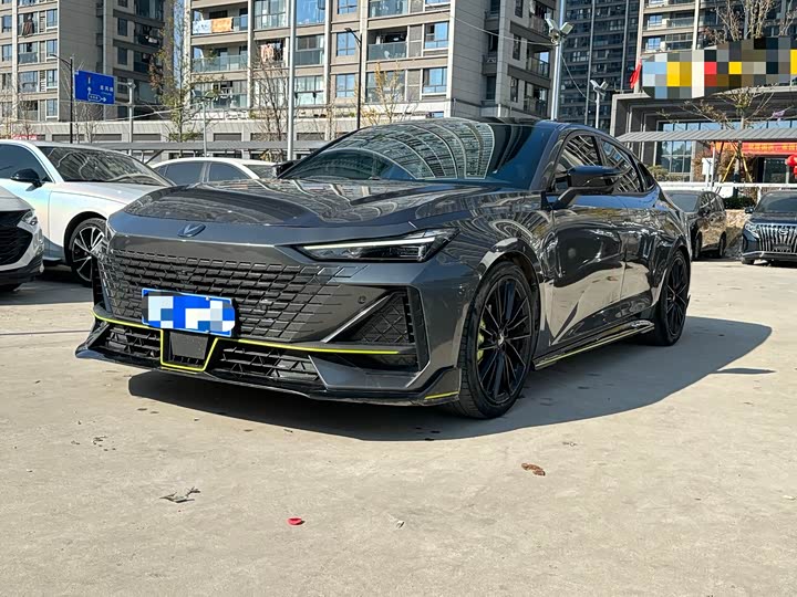 Фото 1 - Changan UNI-V