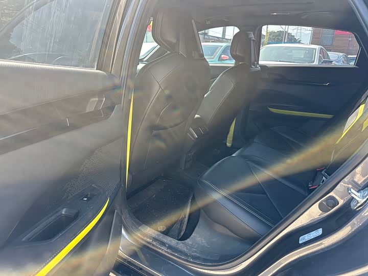 Фото 5 - Changan UNI-V