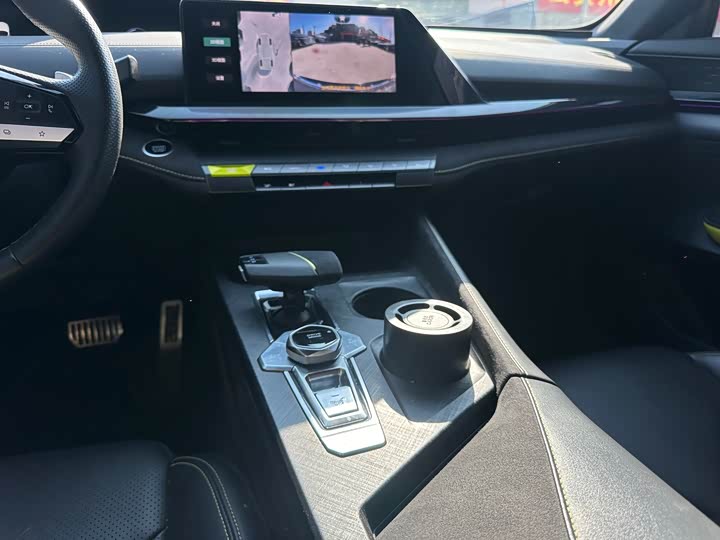 Фото 7 - Changan UNI-V