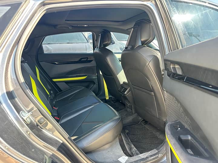 Фото 9 - Changan UNI-V