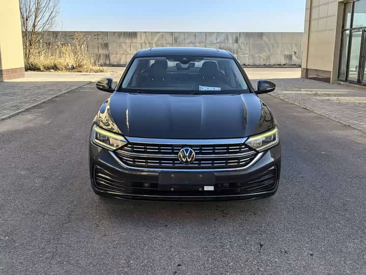 Фото 2 - Volkswagen Sagitar L
