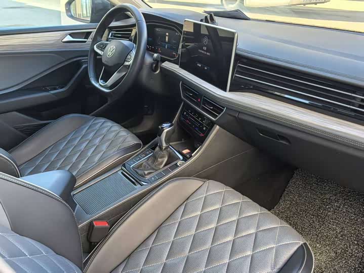 Фото 6 - Volkswagen Sagitar L