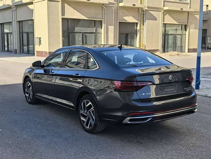 Фото 7 - Volkswagen Sagitar L