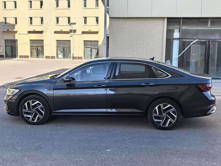 Фото 8 - Volkswagen Sagitar L