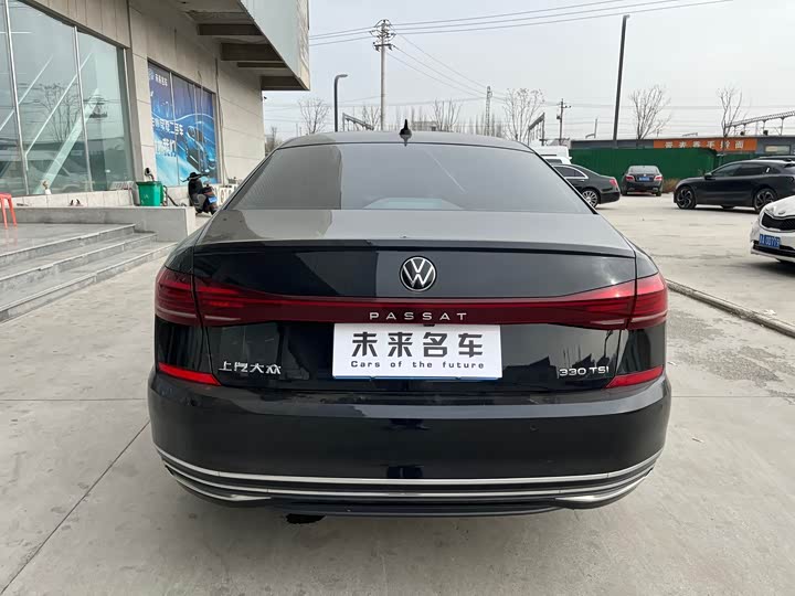 Фото 14 - Volkswagen Passat