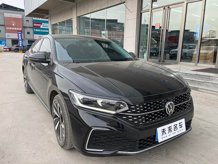 Фото 3 - Volkswagen Passat