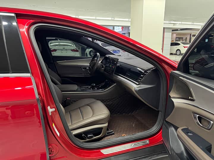 Фото 8 - BYD Han