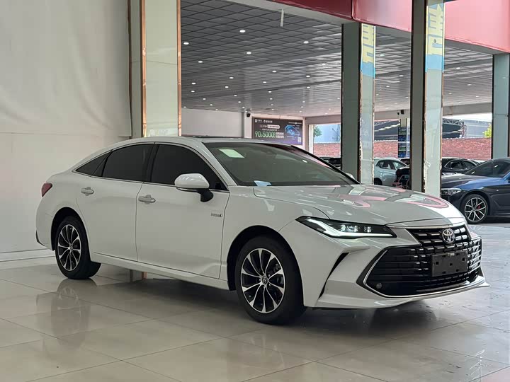 Фото 3 - Toyota Avalon