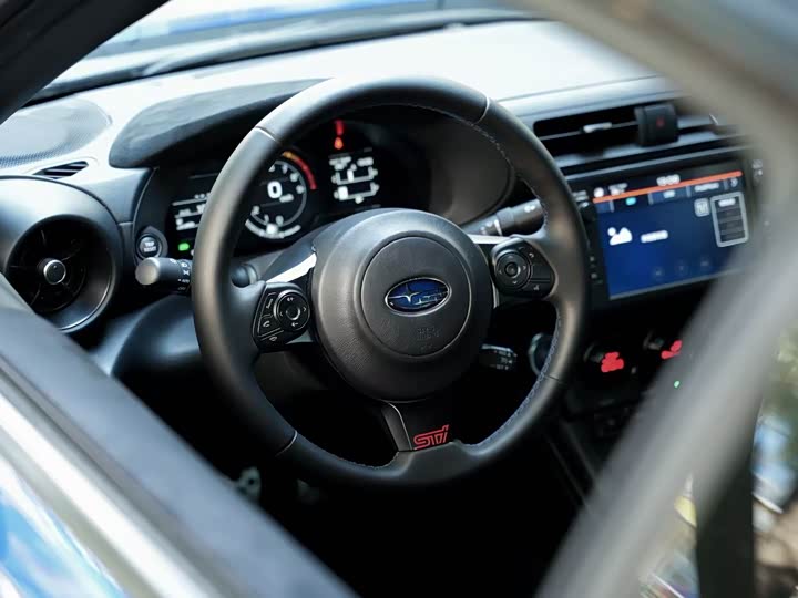 Фото 6 - Subaru BRZ