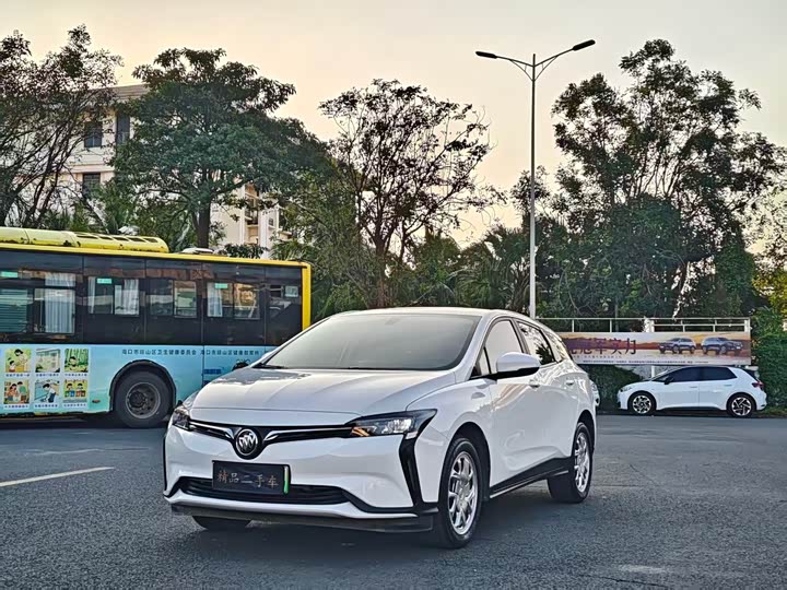 Фото 1 - Buick Velite 6