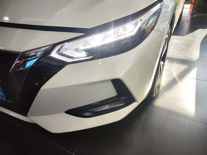 Фото 24 - Nissan Sylphy