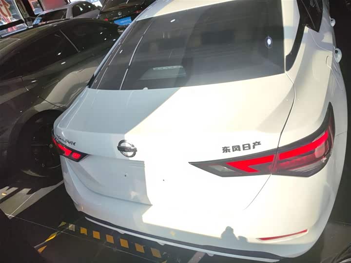 Фото 6 - Nissan Sylphy