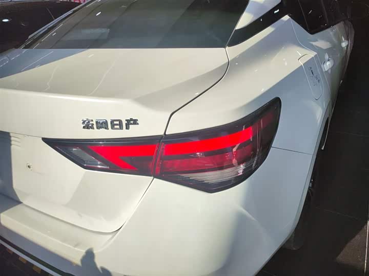 Фото 8 - Nissan Sylphy