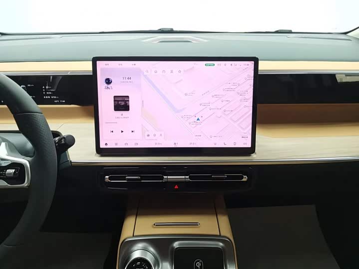 Фото 13 - GAC Trumpchi E8