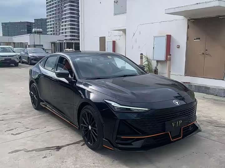 Фото 3 - Changan UNI-V