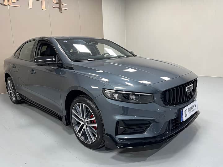 Фото 4 - Geely Preface