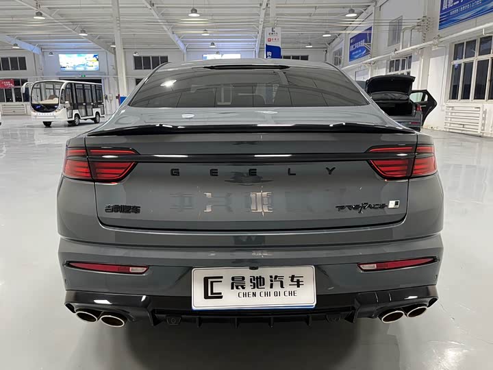 Фото 6 - Geely Preface