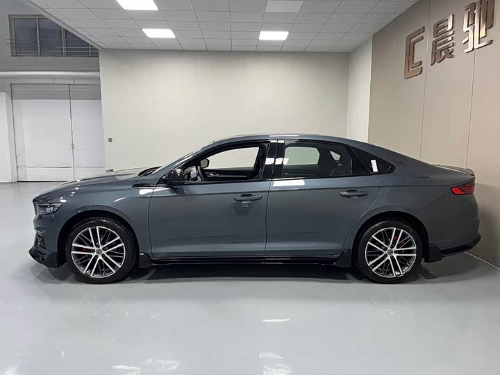 Фото 8 - Geely Preface